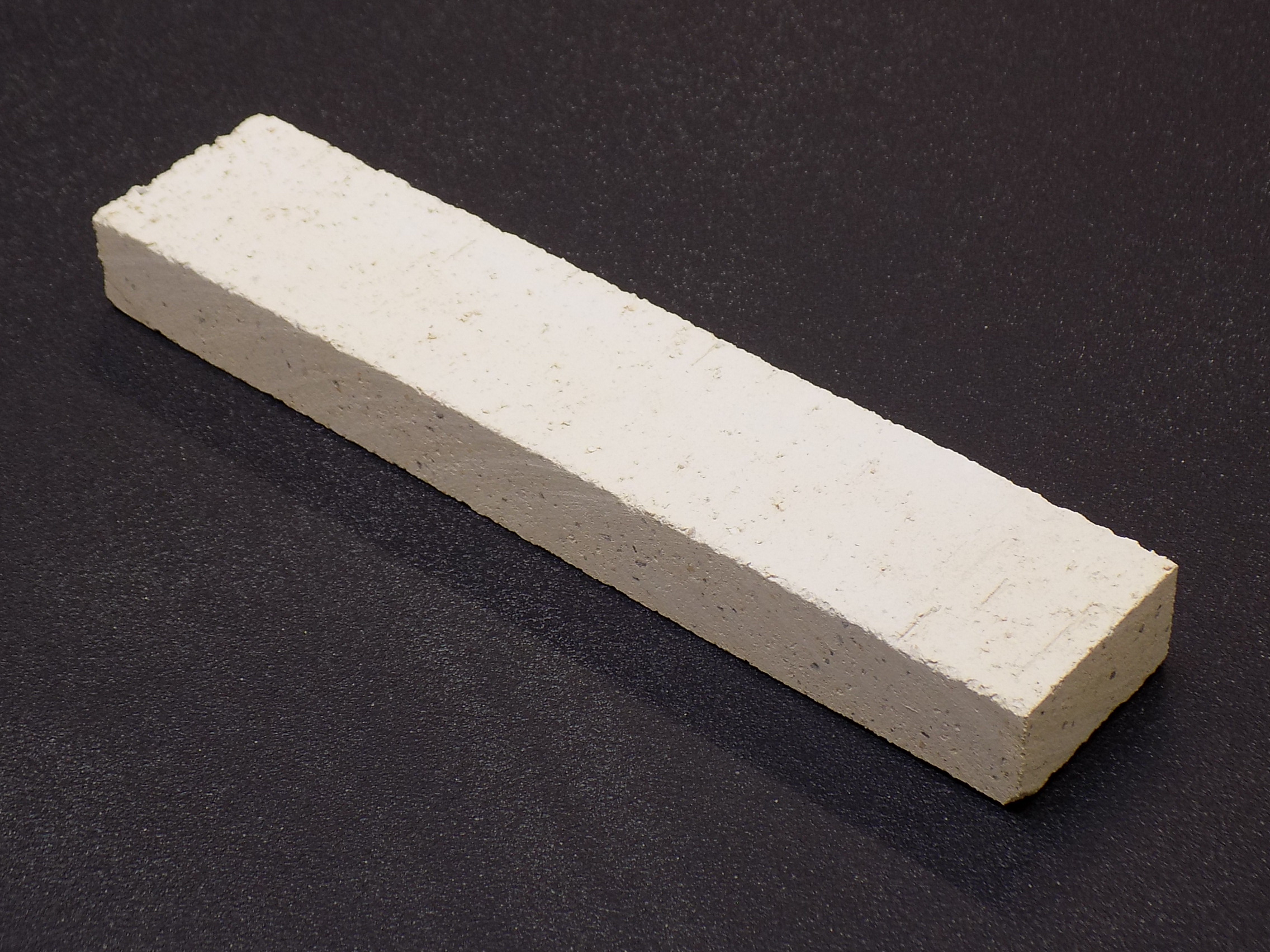 Novaline Konsul E6 pierre de sole gauche