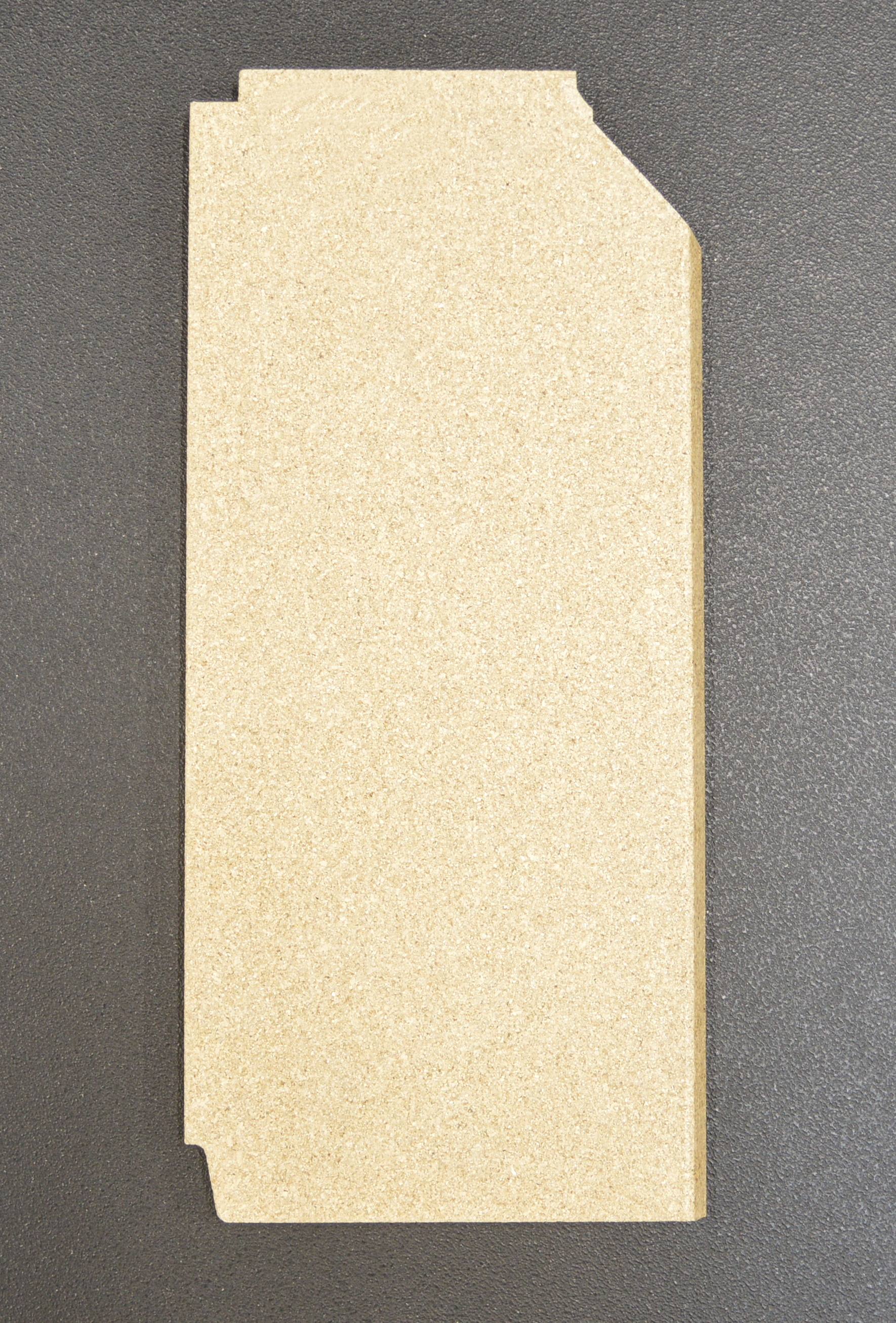 Contura 810 pierre latérale gauche avant