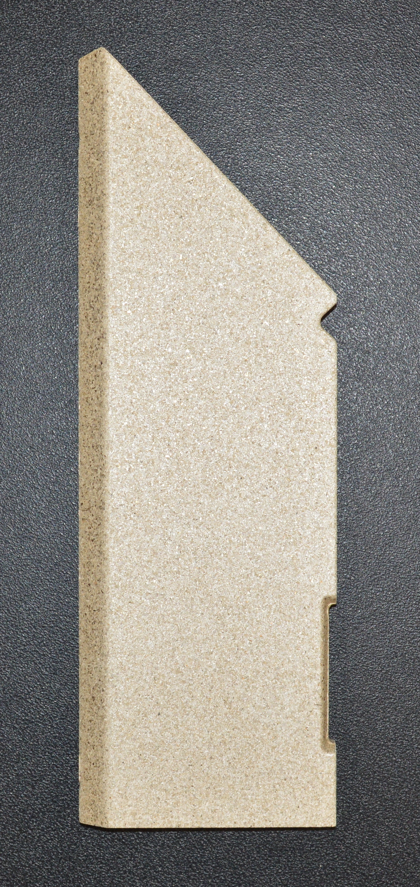 Contura 596 pierre latérale gauche arrière
