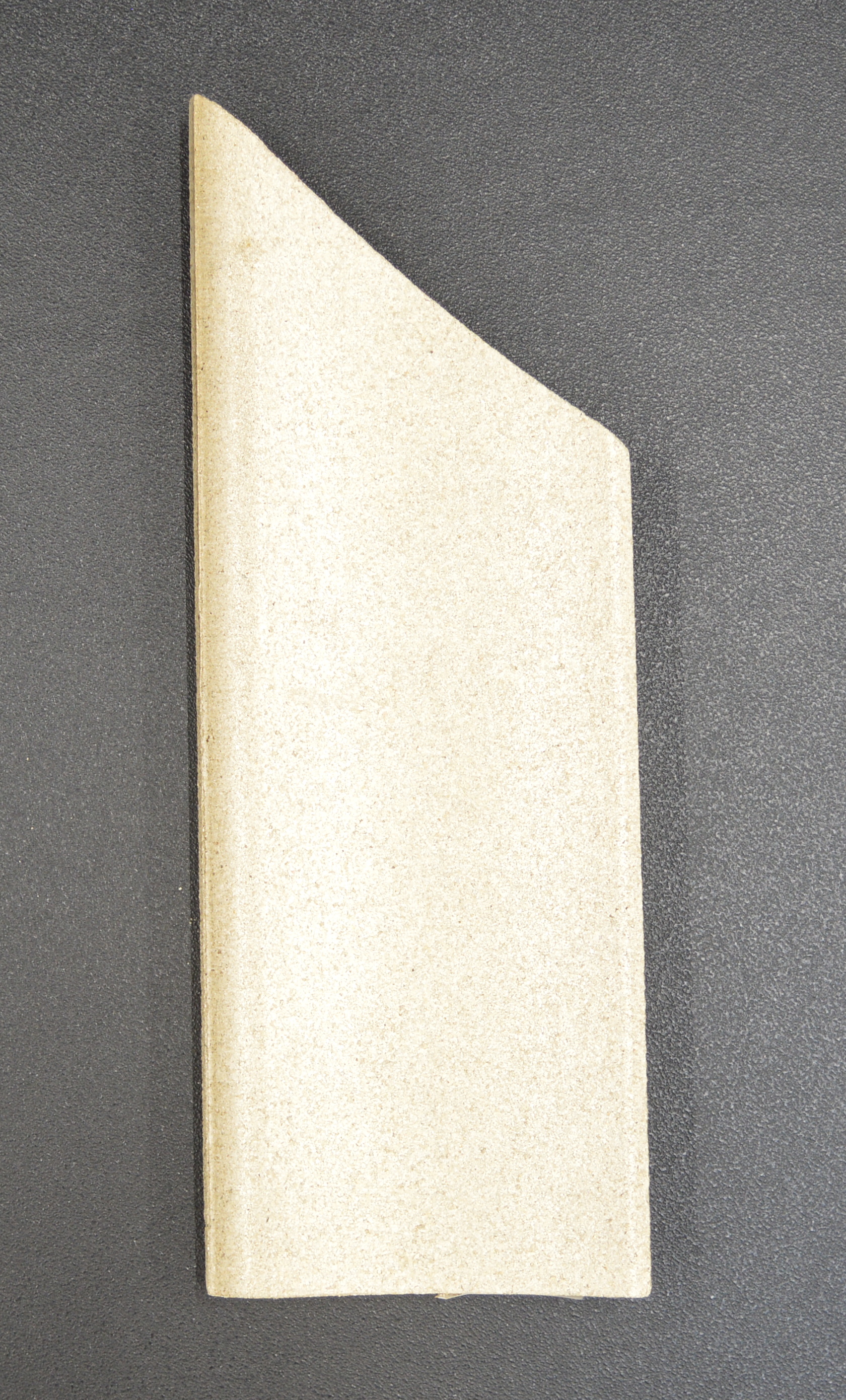 Contura 655 pierre latérale gauche