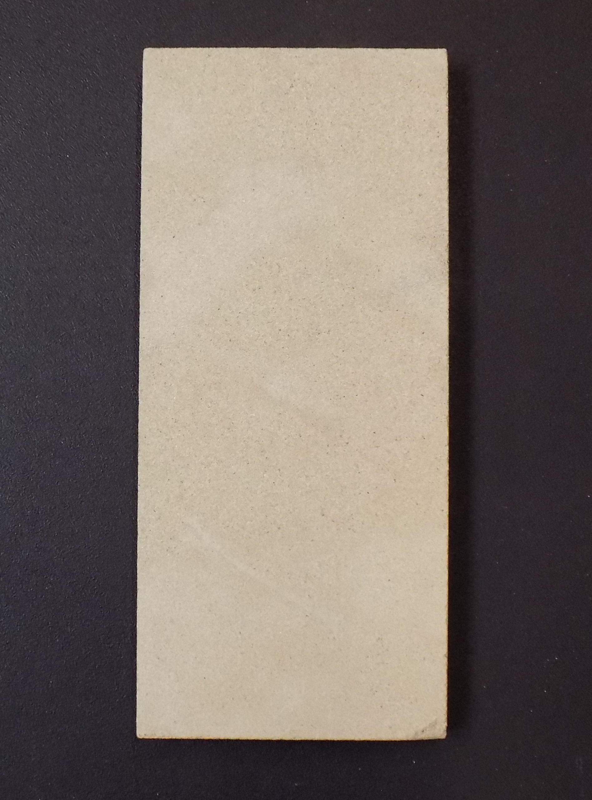 Eurotherm Tolero pierre latérale droit avant