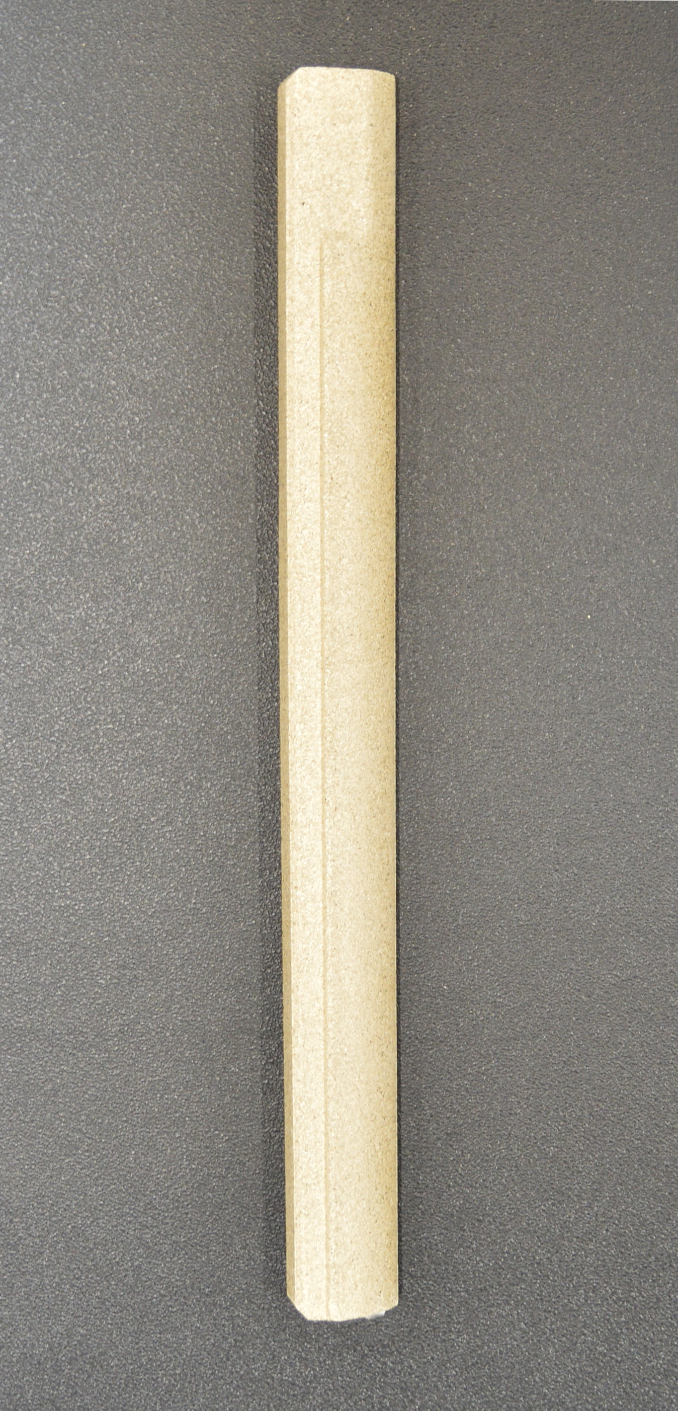 Contura 750 pierre latérale gauche avant