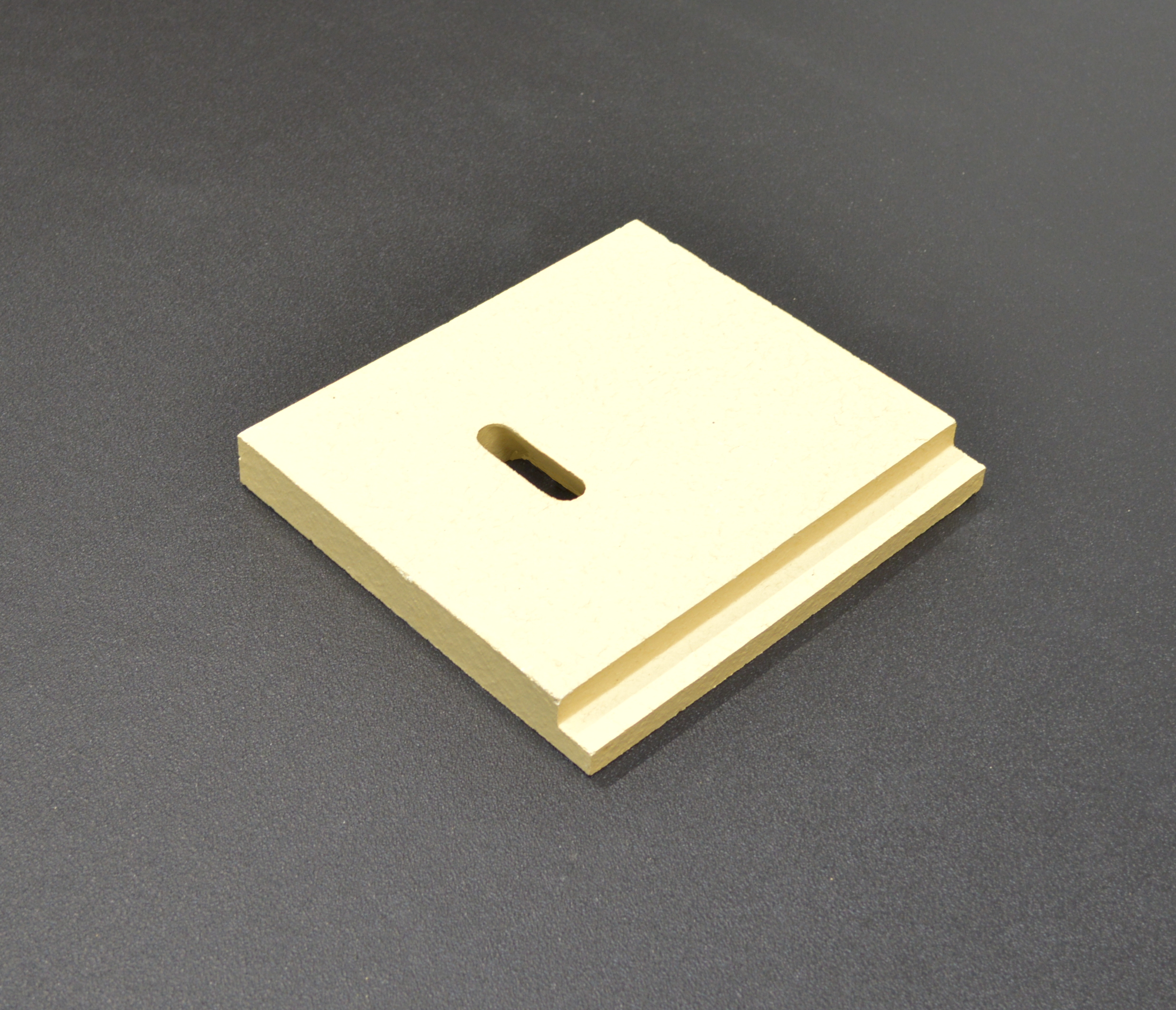 Max Blank KE2 pierre de plaque arrière gauche