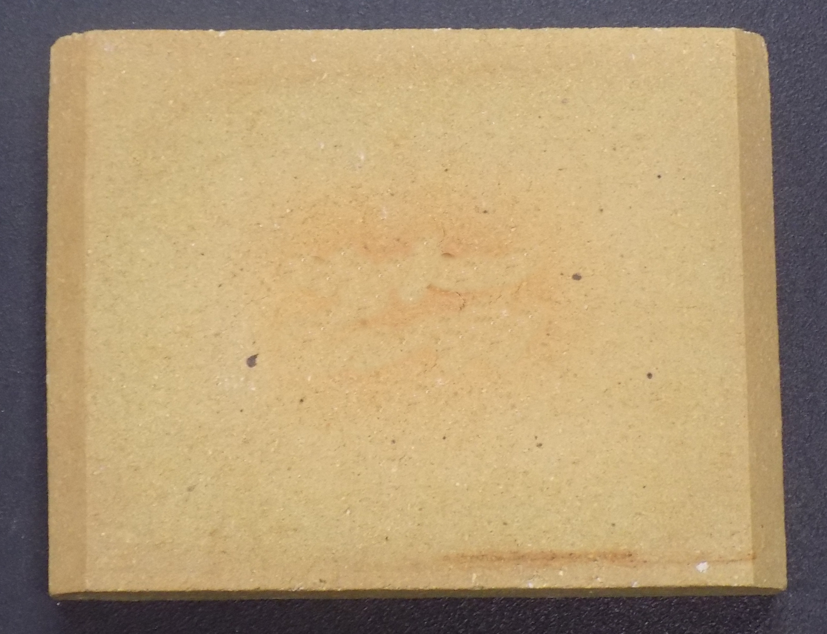 Leda Rubin K18 pierre de plaque arrière bas